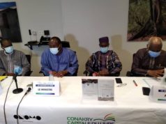 Littรฉrature: Dรฉdicace du livre Tรขrika Karamoko Alpha Mo Labรฉ, le combattant et le Saint