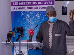 Littรฉrature : dรฉdicace des livres โโChroniques Diakankรฉโโโฆ