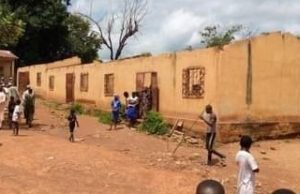 Mamou/Ouré-Kaba: Début des travaux de rénovation de 3 Salles de Classe de l’École Primaire du Centre