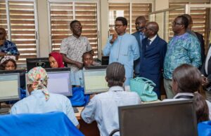 École Professionnelle: Le ministre Alpha Bacar BARRY lance les opérations de recensement biométrique des apprenants