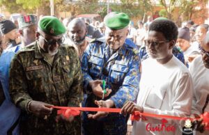 ENI/CFP Labé : Alpha Bacar BARRY inaugure les salles de classe rénovées